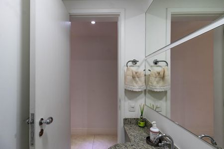 Apartamento à venda com 96m², 2 quartos e 2 vagasLavabo