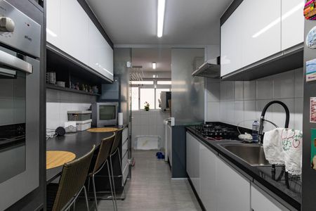 Apartamento à venda com 96m², 2 quartos e 2 vagasCozinha