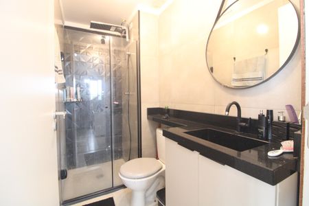 Banheiro de apartamento para alugar com 2 quartos, 38m² em Socorro, São Paulo