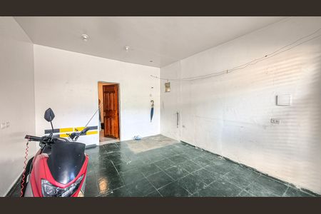 Casa para alugar com 80m², 1 quarto e 2 vagas Casa para alugar com 80m², 1 quarto e 2 vagasGaragem
