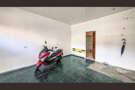 Casa para alugar com 80m², 1 quarto e 2 vagas Casa para alugar com 80m², 1 quarto e 2 vagasGaragem