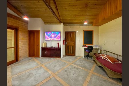 Casa para alugar com 2000m², 2 quartos e 15 vagasSala