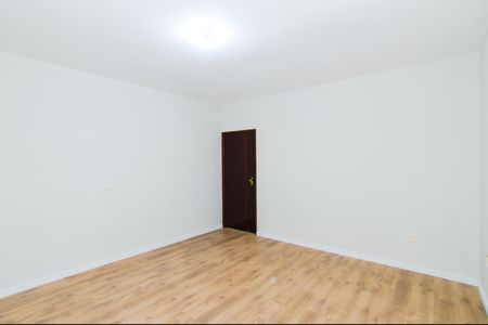 Casa à venda com 312m², 4 quartos e 2 vagasQuarto 4 - Suíte