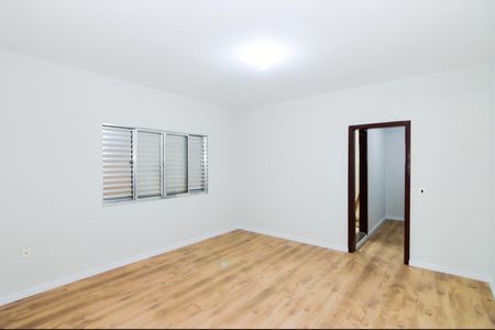 Casa à venda com 312m², 4 quartos e 2 vagasQuarto 4 - Suíte