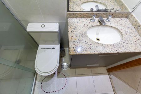 Apartamento à venda com 67m², 2 quartos e 1 vagaBanheiro 2