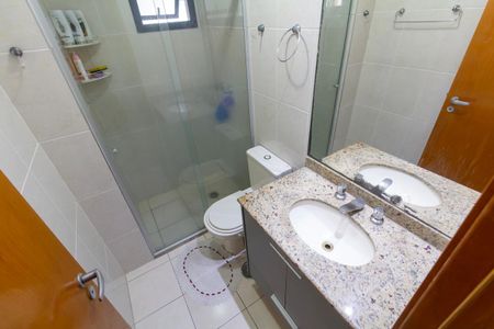 Apartamento à venda com 67m², 2 quartos e 1 vagaBanheiro 2