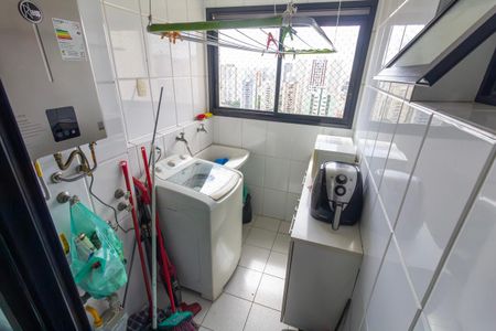 Apartamento à venda com 67m², 2 quartos e 1 vagaÁrea de Serviço