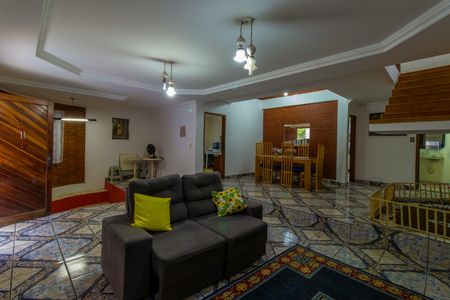 Casa para alugar com 340m², 3 quartos e 10 vagasSala