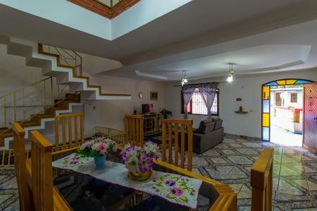 Casa para alugar com 340m², 3 quartos e 10 vagasSala