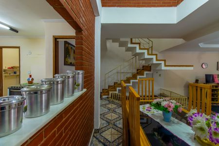 Sala de casa para alugar com 3 quartos, 340m² em Gramado, Cotia