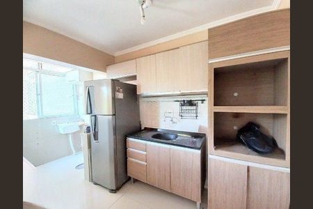 Cozinha de apartamento para alugar com 1 quarto, 44m² em Partenon, Porto Alegre