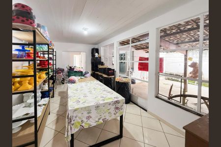 Casa à venda com 200m², 3 quartos e 2 vagas