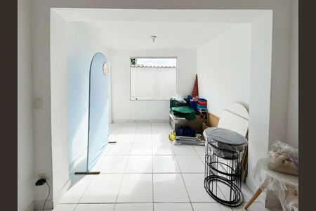 Casa à venda com 3 quartos, 200m² em Santa Helena, Belo Horizonte
