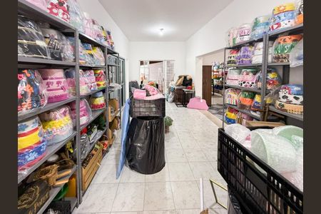 Casa à venda com 200m², 3 quartos e 2 vagas