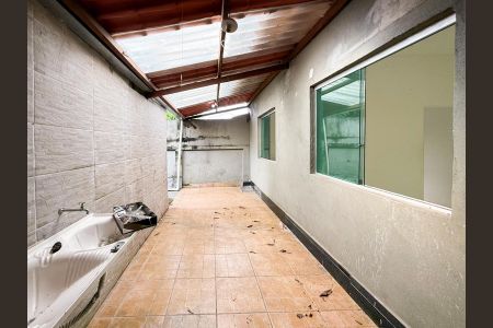 Casa à venda com 200m², 3 quartos e 2 vagas