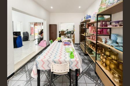 Casa à venda com 200m², 3 quartos e 2 vagas