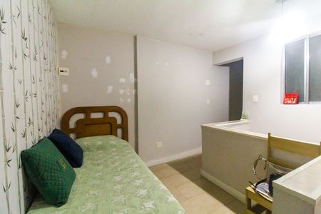 Casa para alugar com 68m², 2 quartos e 1 vaga Casa para alugar com 68m², 2 quartos e 1 vagaHall