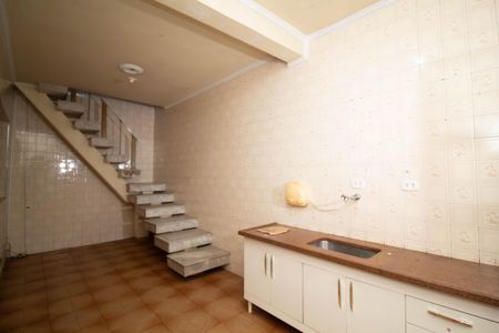 Cozinha de casa para alugar com 1 quarto, 80m² em Jardim Almeida Prado, Guarulhos
