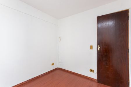 Quarto 1  de apartamento para alugar com 2 quartos, 50m² em Conjunto Habitacional Fazenda do Carmo, São Paulo
