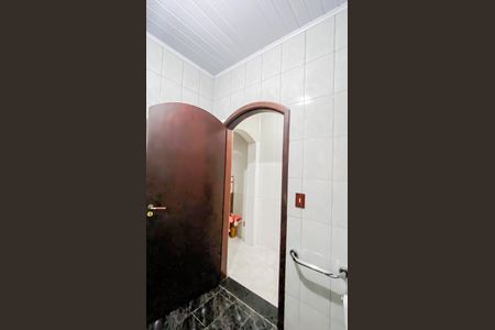 Casa à venda com 142m², 3 quartos e 2 vagasBanheiro Social