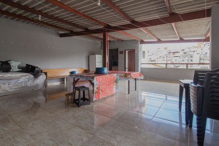 Casa para alugar com 200m², 3 quartos e 3 vagasSalão