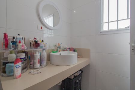 Casa para alugar com 200m², 3 quartos e 3 vagasBanheiro suíte