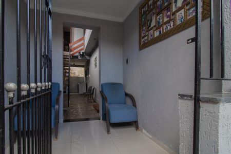 Casa para alugar com 200m², 3 quartos e 3 vagasHall de entrada