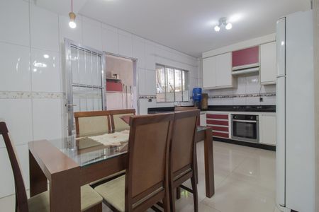 Casa para alugar com 200m², 3 quartos e 3 vagasCozinha