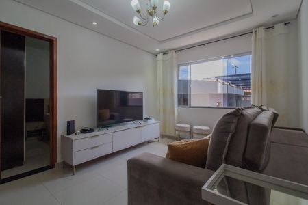 Sala de casa para alugar com 3 quartos, 200m² em Jardim Bom Recanto, Mauá