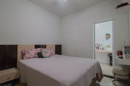 Casa para alugar com 200m², 3 quartos e 3 vagasQuarto Suíte