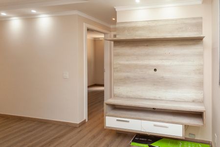 Sala de apartamento para alugar com 2 quartos, 48m² em Jardim Lallo, São Paulo