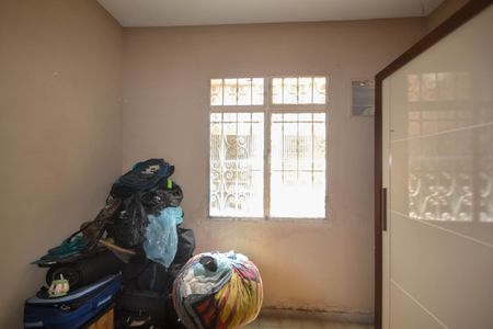 Casa para alugar com 100m², 2 quartos e 2 vagasQuarto 2