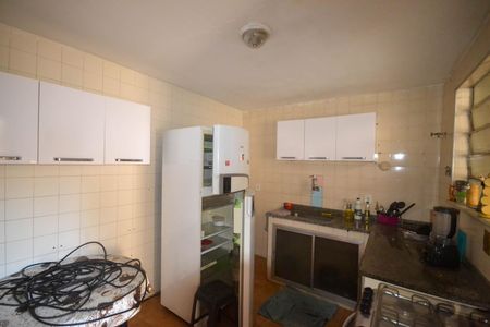 Casa para alugar com 100m², 2 quartos e 2 vagasCozinha