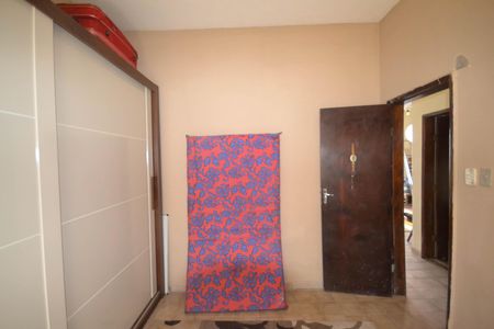 Casa para alugar com 100m², 2 quartos e 2 vagasQuarto 2