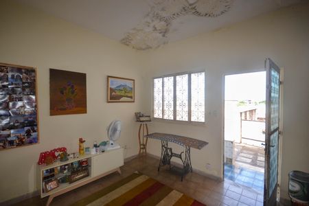 Sala de casa para alugar com 2 quartos, 100m² em Imperador, Nova Iguaçu