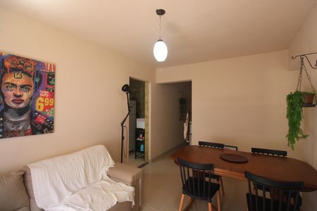 Sala de apartamento para alugar com 2 quartos, 45m² em Taquara, Rio de Janeiro