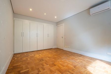 Apartamento à venda com 160m², 3 quartos e 1 vagaQuarto 2
