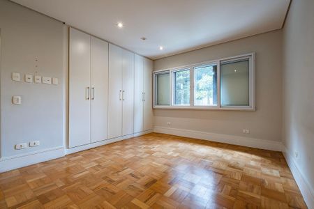 Apartamento à venda com 160m², 3 quartos e 1 vagaSuíte