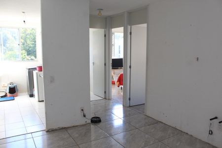 Detalhe Sala de apartamento para alugar com 2 quartos, 43m² em Recanto Vista Alegre, Cotia