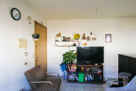 Sala de apartamento à venda com 2 quartos, 39m² em Guajuviras, Canoas