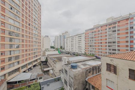 Vista de apartamento à venda com 2 quartos, 65m² em Pinheiros, São Paulo