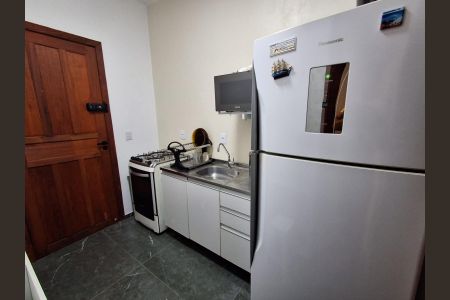 Cozinha de casa para alugar com 1 quarto, 25m² em São João do Rio Vermelho, Florianópolis
