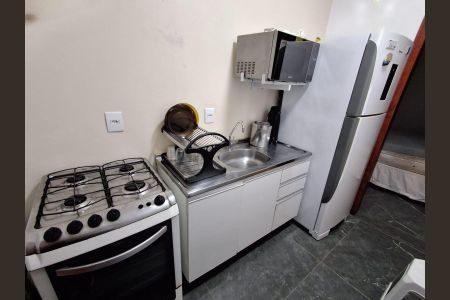 Cozinha de casa para alugar com 1 quarto, 25m² em São João do Rio Vermelho, Florianópolis
