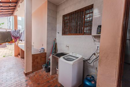 Casa à venda com 360m², 4 quartos e 3 vagasÁrea de Serviço