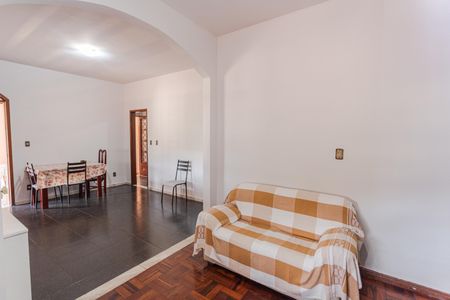 Sala de casa para alugar com 4 quartos, 360m² em Fernão Dias, Belo Horizonte