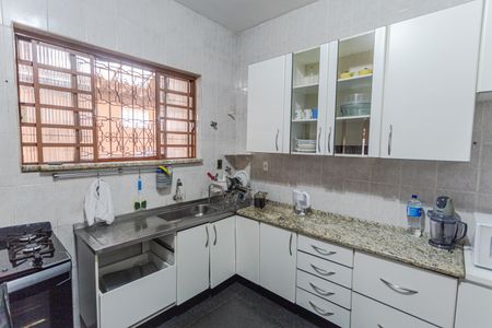Casa à venda com 360m², 4 quartos e 3 vagasCozinha