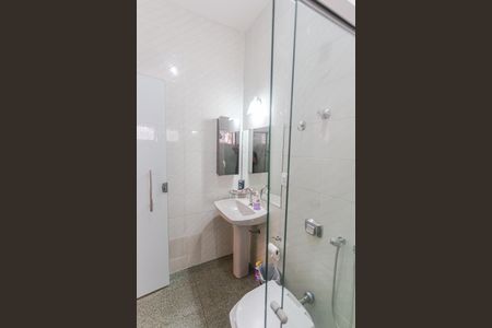 Casa à venda com 360m², 4 quartos e 3 vagasBanheiro da Suíte