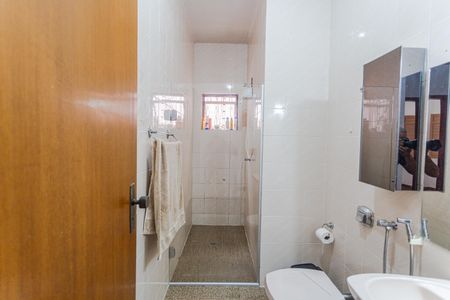 Casa à venda com 360m², 4 quartos e 3 vagasBanheiro Social