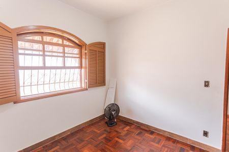 Casa à venda com 360m², 4 quartos e 3 vagasQuarto 2