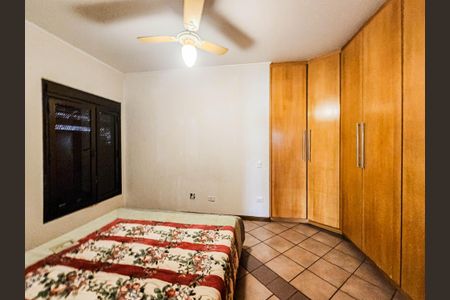 Apartamento para alugar com 81m², 4 quartos e 2 vagas Apartamento para alugar com 81m², 4 quartos e 2 vagasQuarto 4